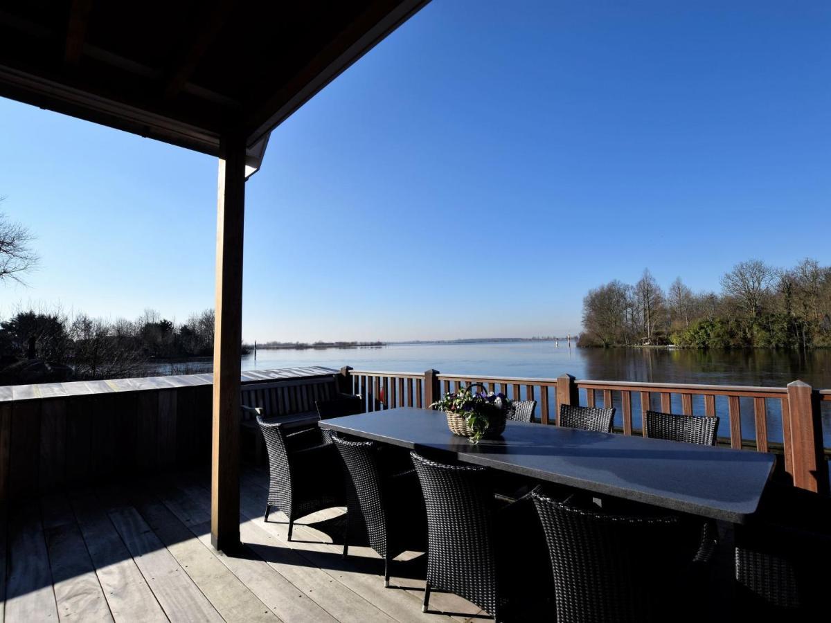 Luxurious Villa With Private Garden In Kaag Exterior photo